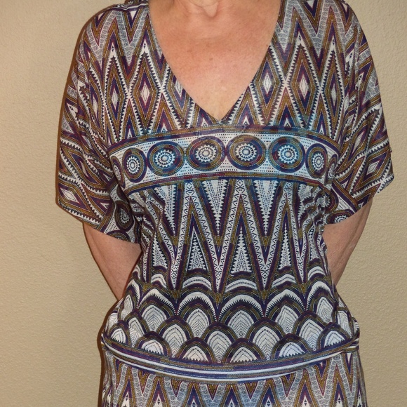 H&M Dresses & Skirts - H&M Boho print v neck cap sleeve mini dress